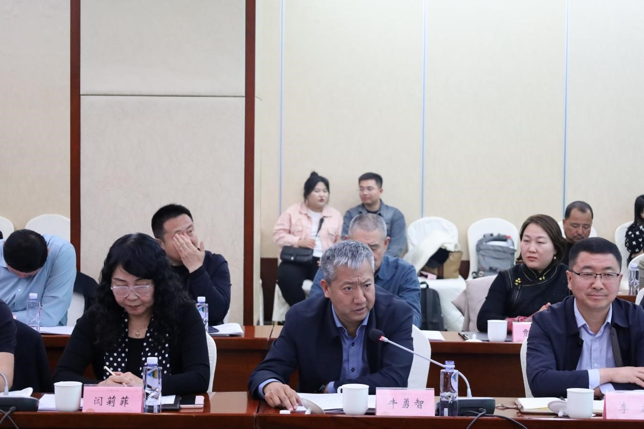鲜农都受邀参加巴彦淖尔市现代农牧业招商引资座谈会 鲜农都受邀参加巴彦淖尔市现代农牧业招商引资座谈会